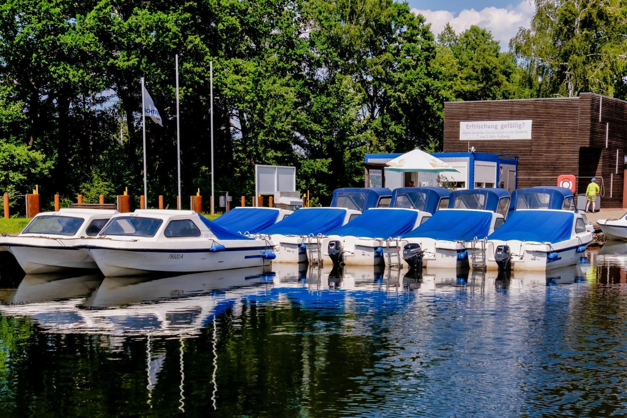 Precise Resort Marina Wolfsbruch Rheinsberg Exterior foto